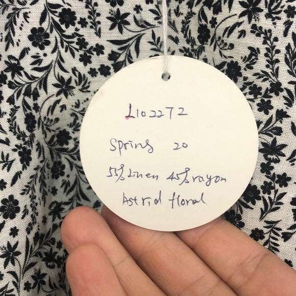 August Silk Pullover linen/rayon SS2020 Sample - Picture 3 of 14